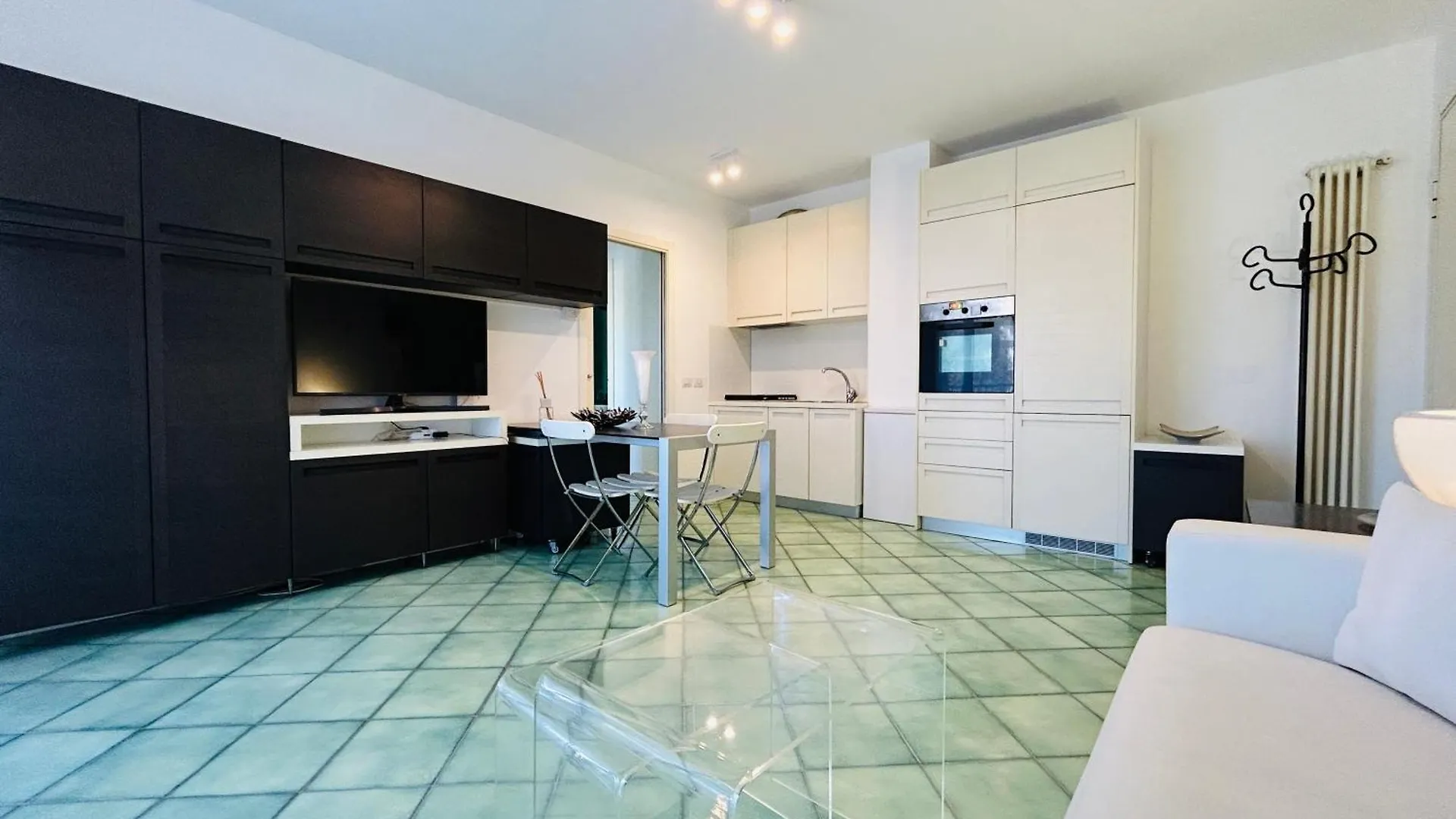 Martinelli Home Apartment Flexrent - Abissinia Riccione